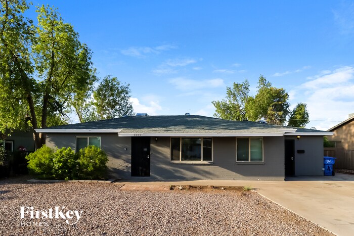 Primary Photo - 3605 W San Miguel Ave
