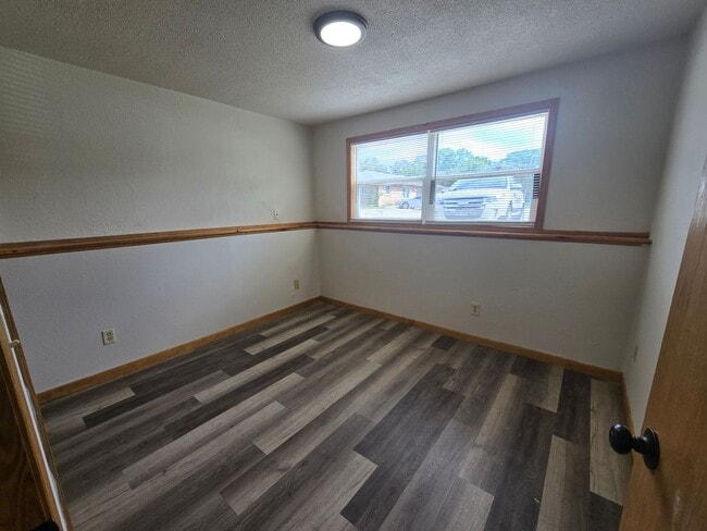 Building Photo - 2098 Imperial Ln