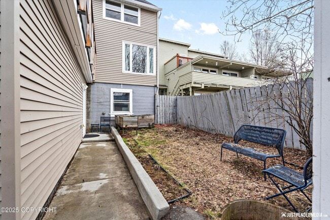 Building Photo - 1334 K St