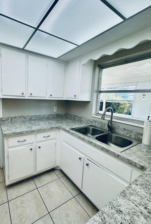 Building Photo - 780 Osage Ave