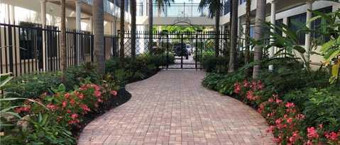 Building Photo - 1400 Gulf Shore Blvd N
