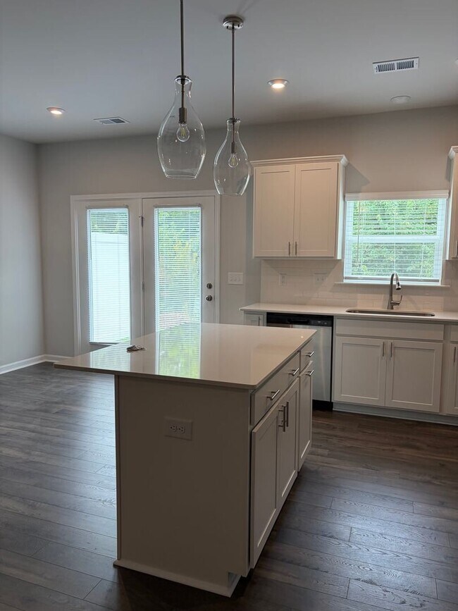 Building Photo - Brand new home in the desirable Mauldin location!! AVALIABLE NOW! OFFERING $500 OFF FIRST FULL MO...