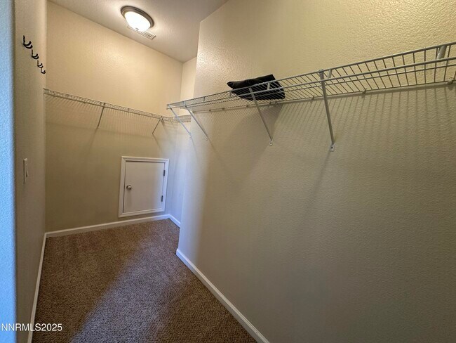 Building Photo - 387 Orrcrest Dr