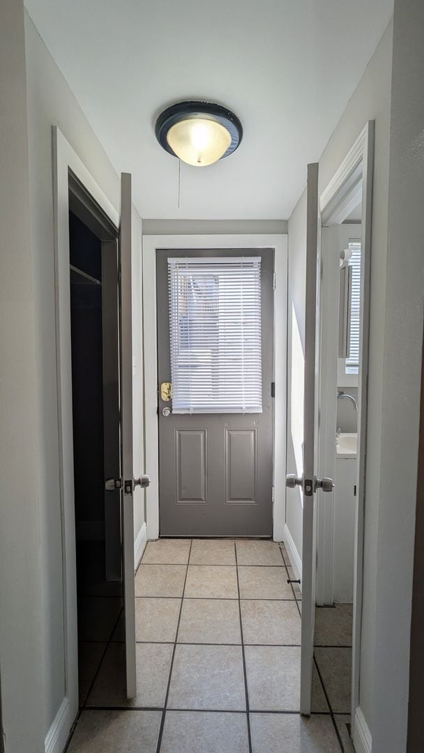 Building Photo - 2 Silver Pl