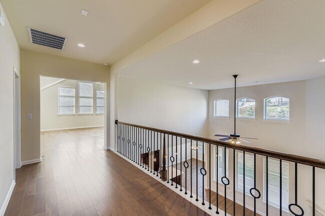 Building Photo - 4709 Napoli Shore Dr
