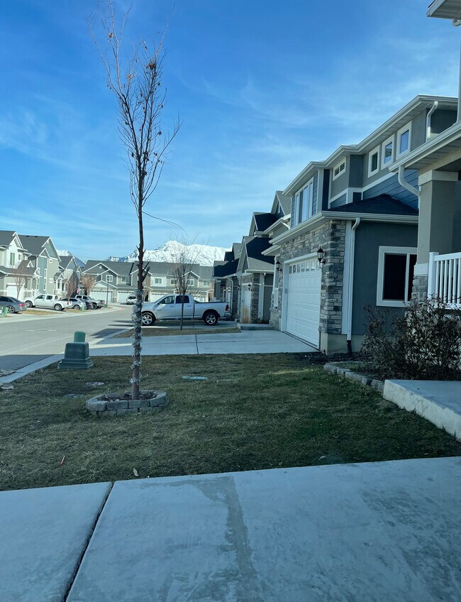 Building Photo - 3947 W 1750 N