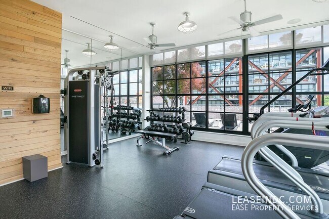 Building Photo - 2030 8th St NW