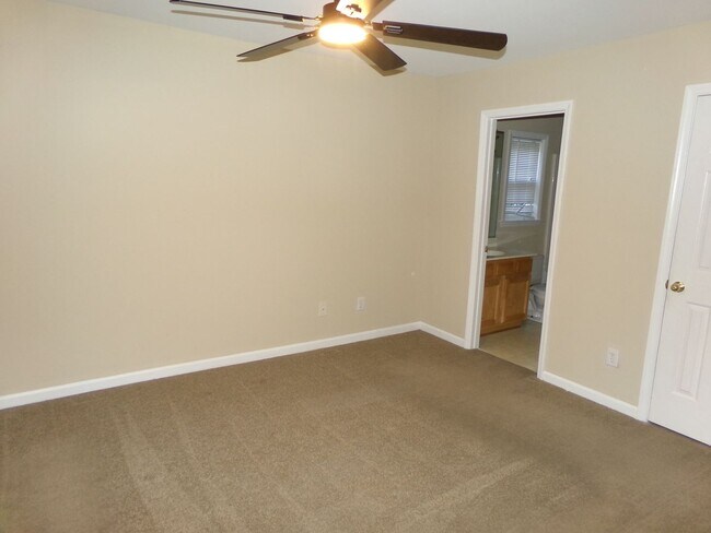 Building Photo - Near Silas Creek and Stratford Road