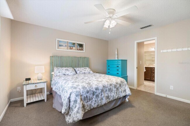 Building Photo - 772 Bird Bay Dr N