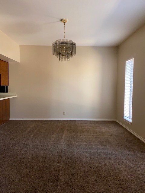 Building Photo - 721 W Dengar Ave