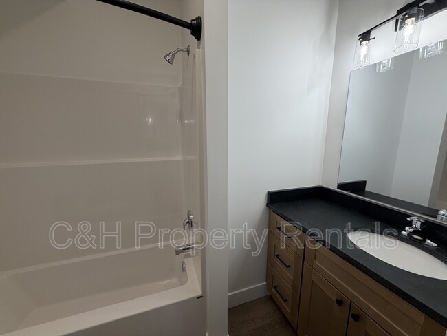 Building Photo - 2529 Esther Rose Ln