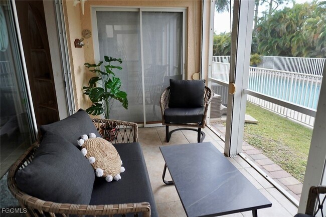 Building Photo - 5214 Chiquita Blvd S