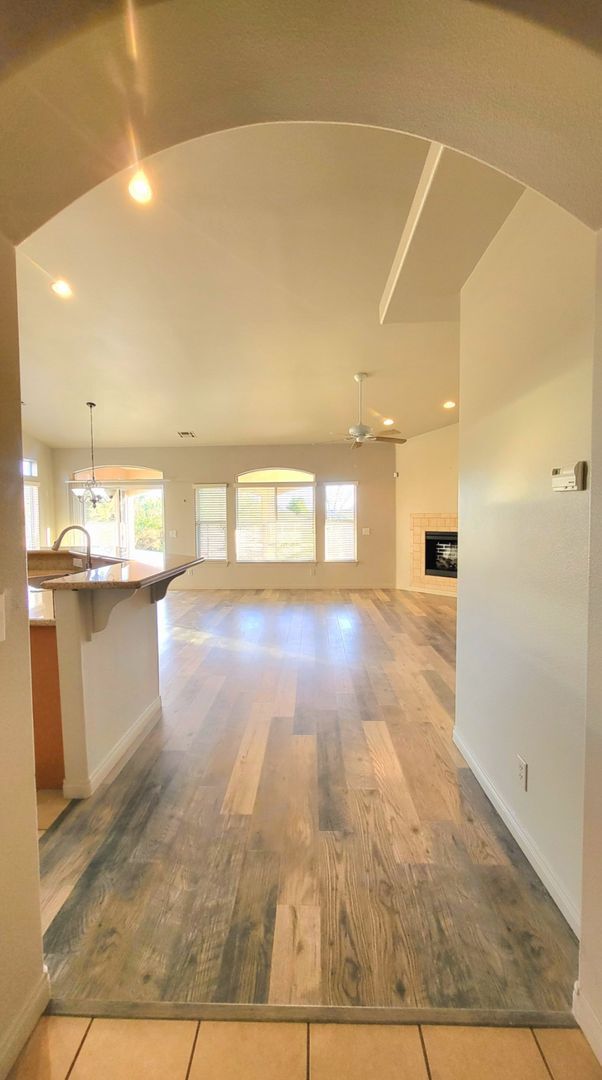 Building Photo - 1101 Bourbon St