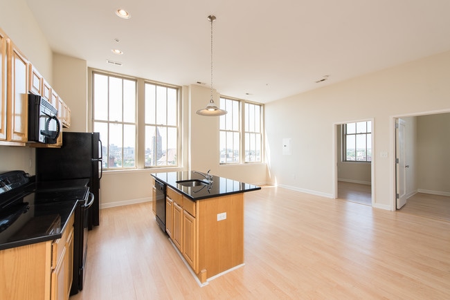 Building Photo - City View Lofts