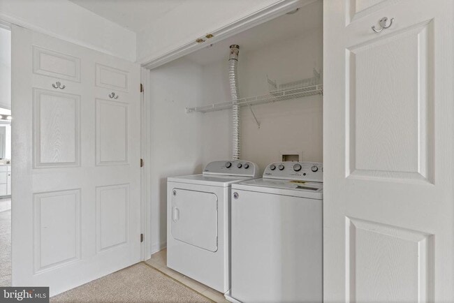 Building Photo - 22576 Welborne Manor Square