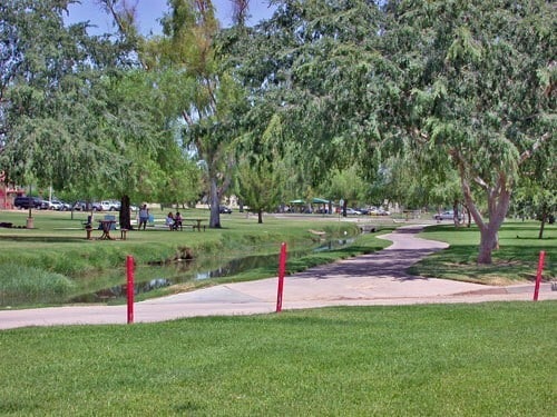 Building Photo - Check  Out This Charming 3 bedroom 2 bathroom in South Scottsdale Neighborhood!