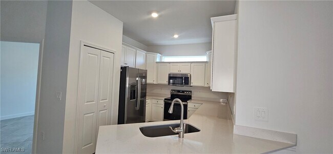 Building Photo - 20697 Hazelnut Ct