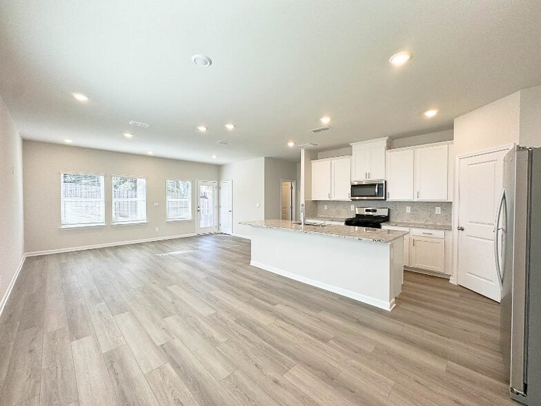 Building Photo - 4264 Holland Grv Rd