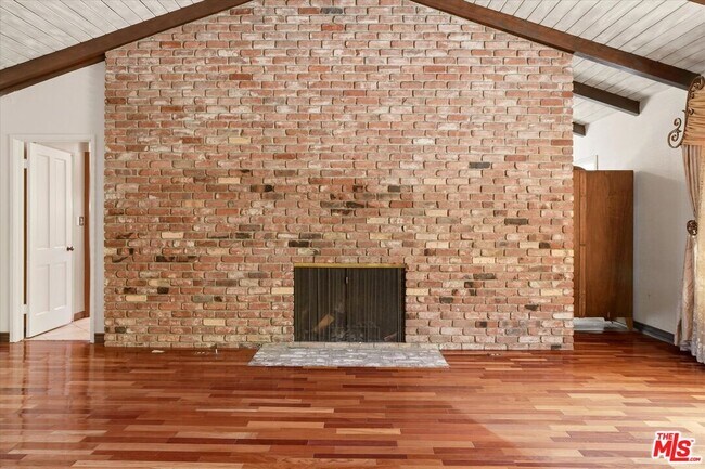 Building Photo - 4131 Mantova Dr