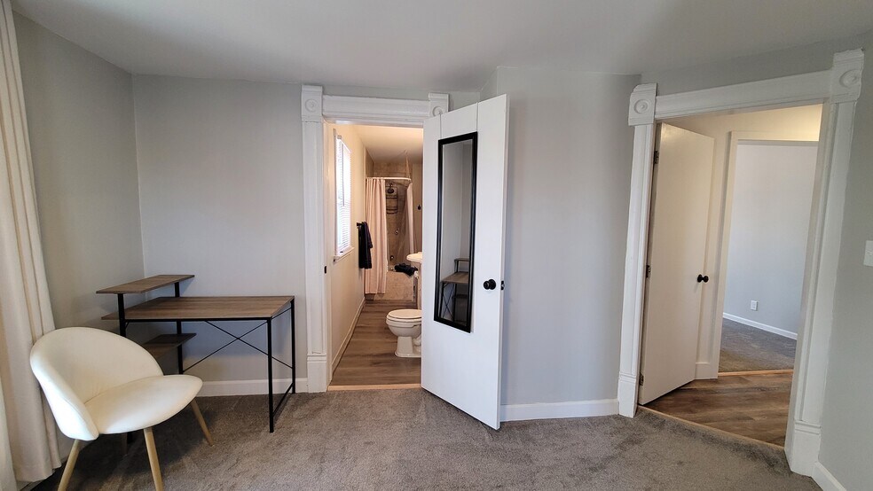 Building Photo - 125 Litchfield Ave SE