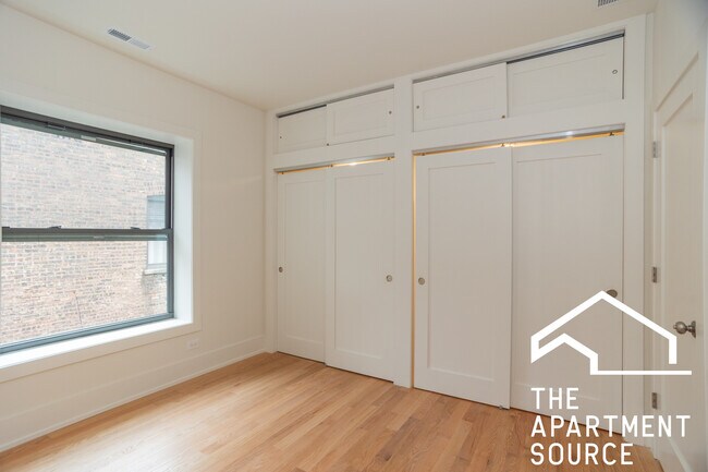 Building Photo - 652 W Gordon Terrace