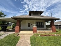 Building Photo - Sapulpa 3 bedroom 2 Bath