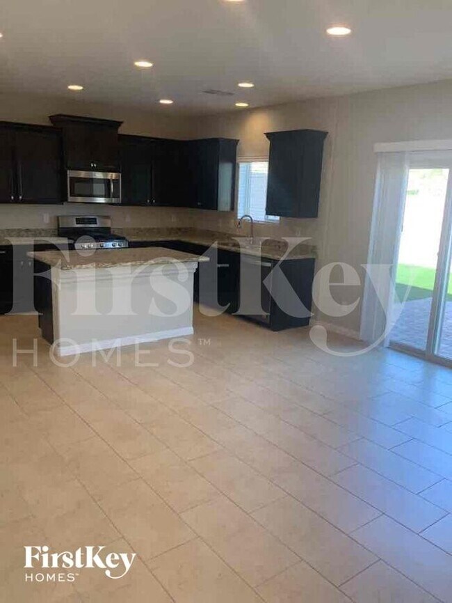 Building Photo - 9146 Island Wolf Ave