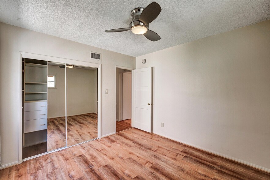 Building Photo - 2511 Castle Heights Ave