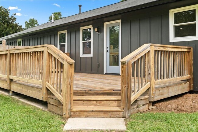 Building Photo - 3251 Plains Way
