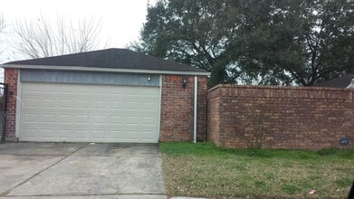 Building Photo - 13027 Bacard Ln