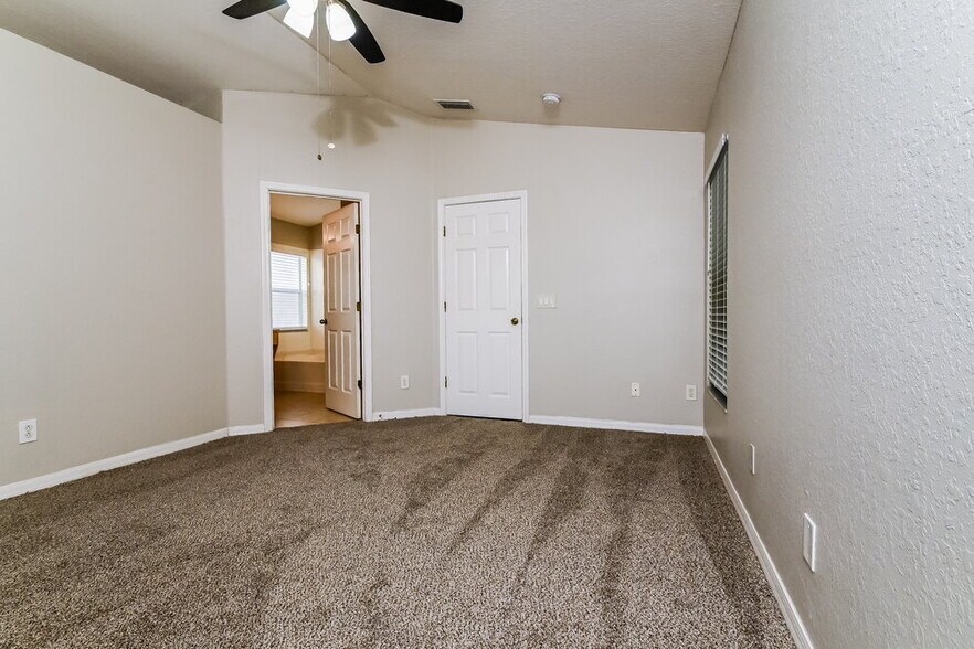 Building Photo - 11351 Coconut Island Dr