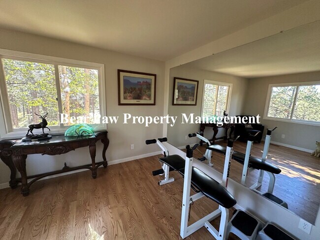 Building Photo - New Lower Price on this Magnificent Home in The Ridge!!