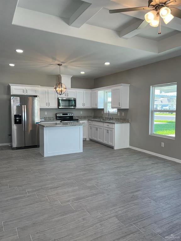 Building Photo - 2108 Redbud Ln