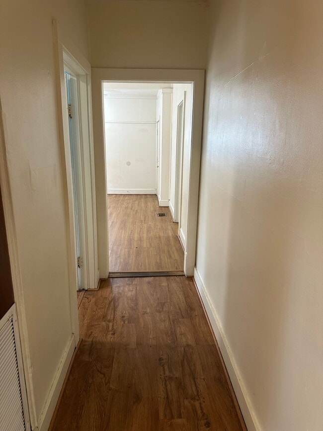 Building Photo - Charming Home with Modern Updates in Leesburg!