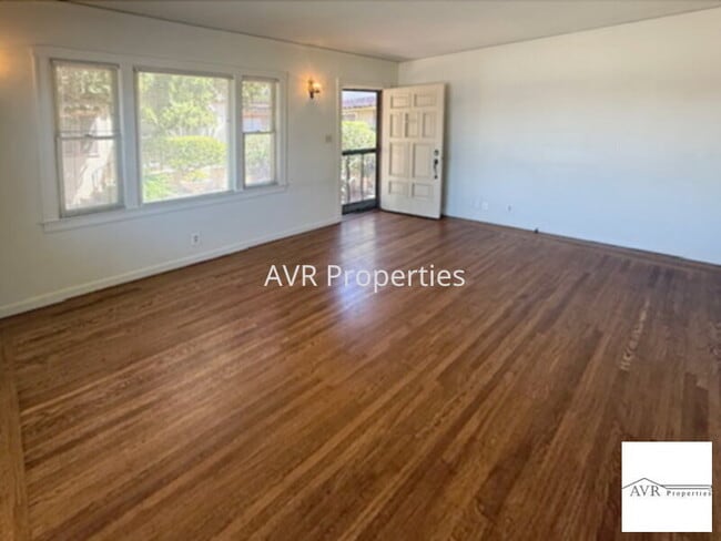 Building Photo - Fantastic studio in south Livermore