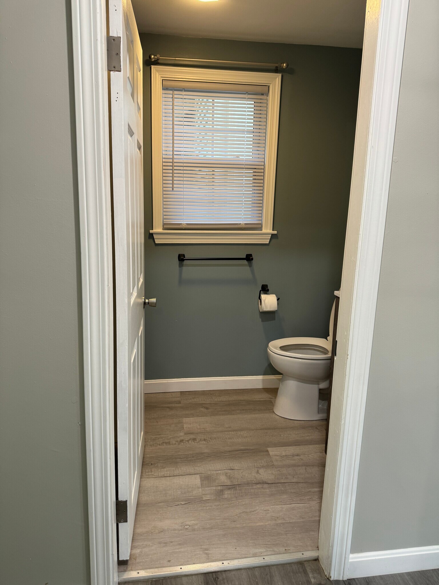 Building Photo - 337 King Philip St