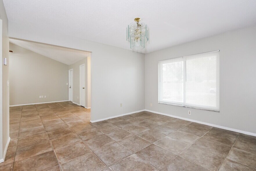 Building Photo - 15713 Woodshed Pl