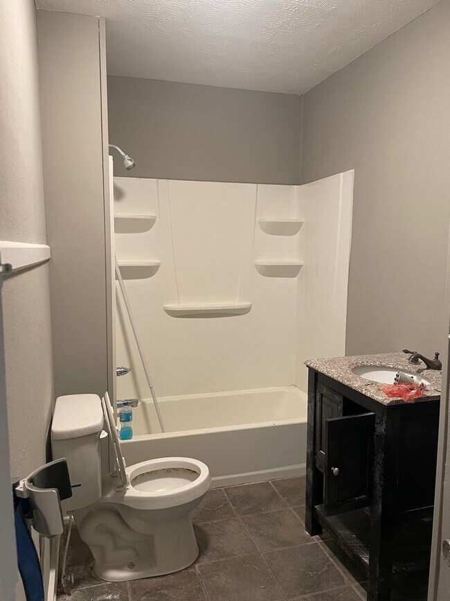 Building Photo - 312 Sumpter Ave