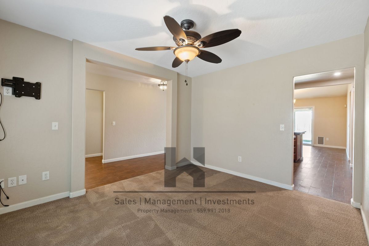 Building Photo - 2756 Sauvignon St