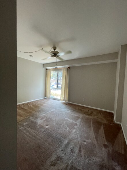 Building Photo - 6003 Majors Ln