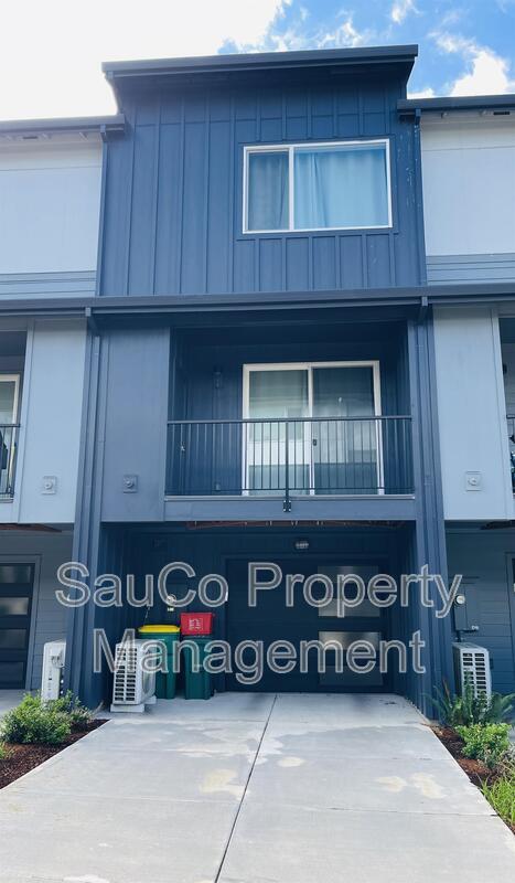 Building Photo - 17153 SW Woodpecker Ln