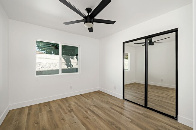 Building Photo - 4723 Albury Ave