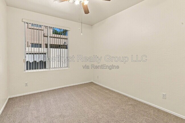 Building Photo - 7027 W Potter Dr