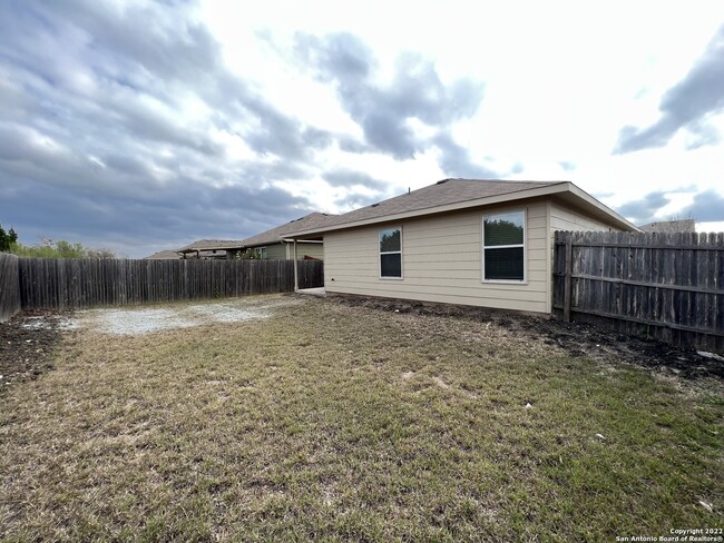 Building Photo - 9116 China Rose Dr