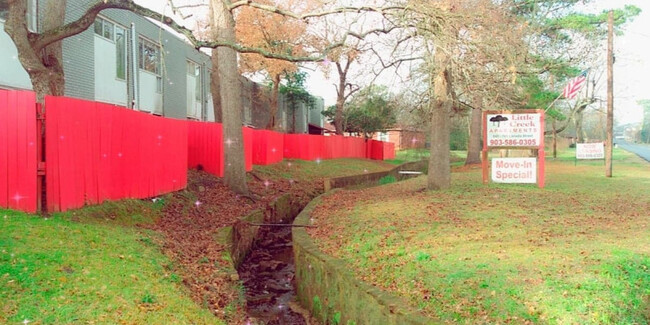 Primary Photo - Little Creek Apartments