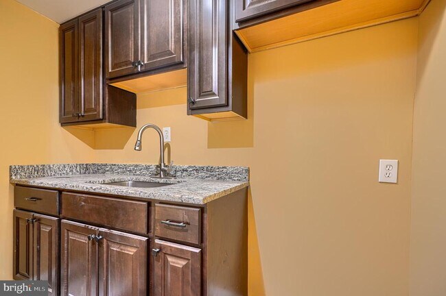 Building Photo - 3818 Swift Run Dr