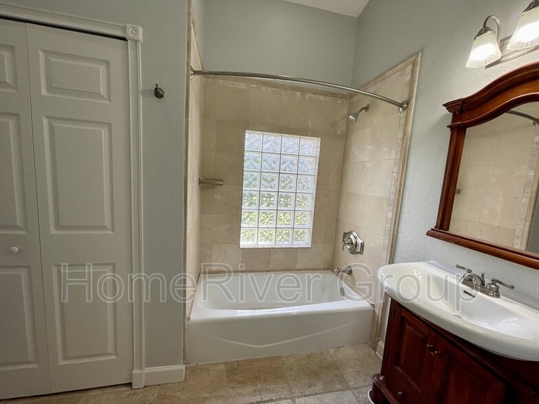 Building Photo - 5753 Eden Ln
