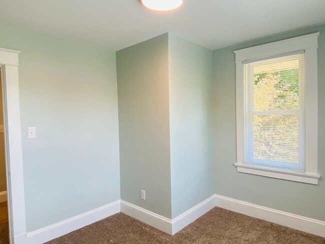 Building Photo - 2507 Seminary Ave