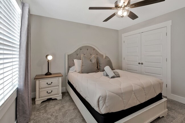 Building Photo - Sango Drive 3 Bedroom Townhomes For Rent!