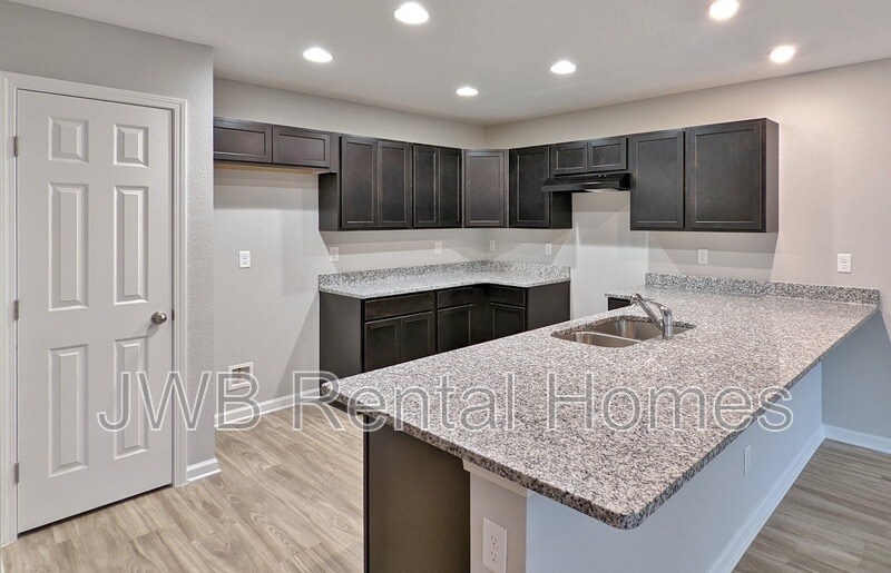 Building Photo - 3250 El Morro Dr E